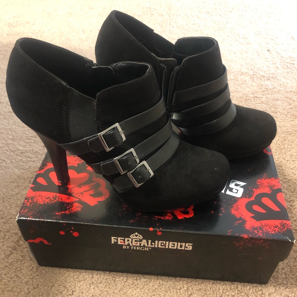 Black, size 9, Fergalicious heels.